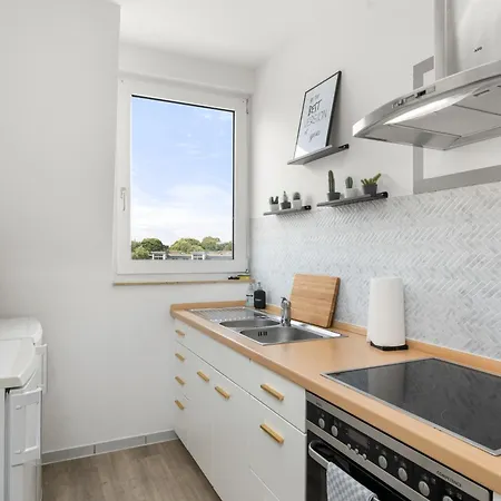 Luniq - Eden 1 Uerdingen - Zentrale Lage - Klima - 15 Min Zur Messe & Flughafen Duesseldorf - 4 Gaeste Apartmán Krefeld