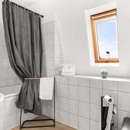 Apartmán Luniq - Eden 1 Uerdingen - Zentrale Lage - Klima - 15 Min Zur Messe & Flughafen Duesseldorf - 4 Gaeste *