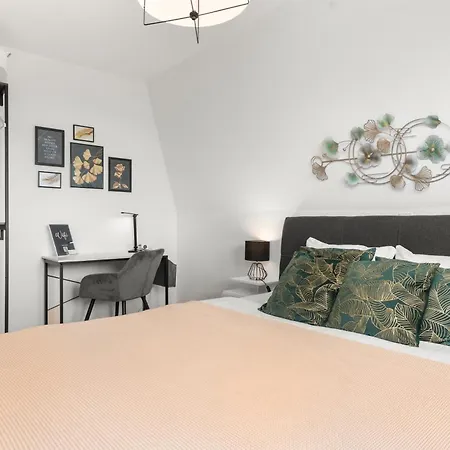 Apartmán Luniq - Eden 1 Uerdingen - Zentrale Lage - Klima - 15 Min Zur Messe & Flughafen Duesseldorf - 4 Gaeste Krefeld